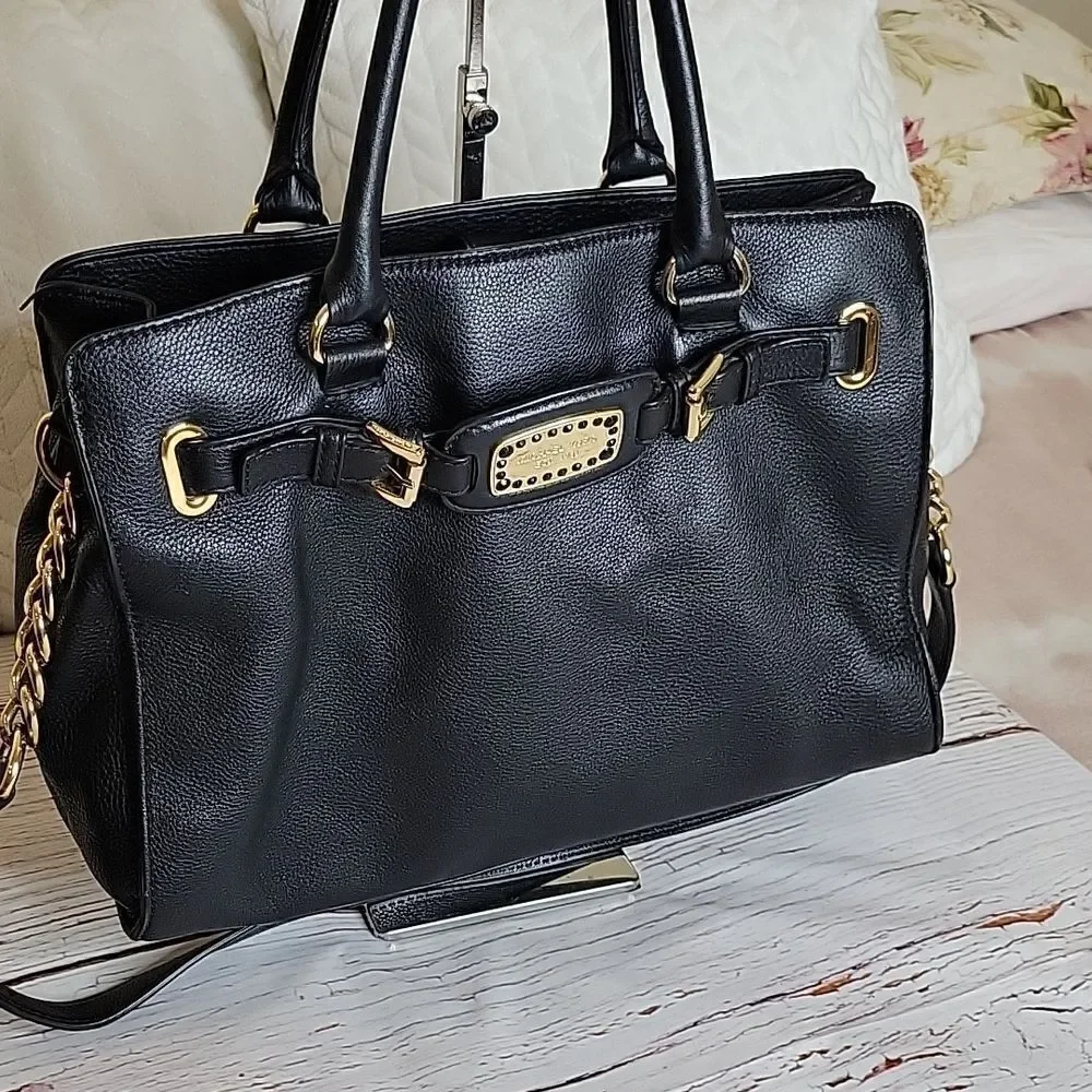 MICHAEL Michael Kors Large Black Leather Shoulder Bag